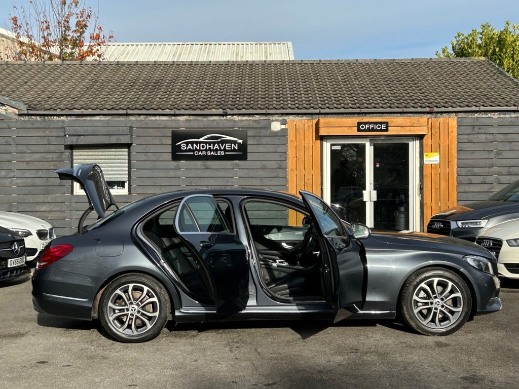 Used Mercedes-Benz C Class 2014 for sale - 76367864: Photo 5