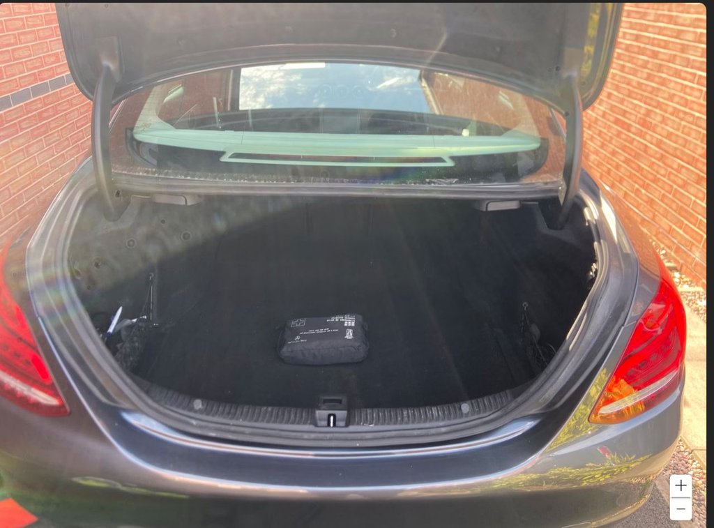 Used Mercedes-Benz C Class 2014 for sale - 76367864: Photo 8