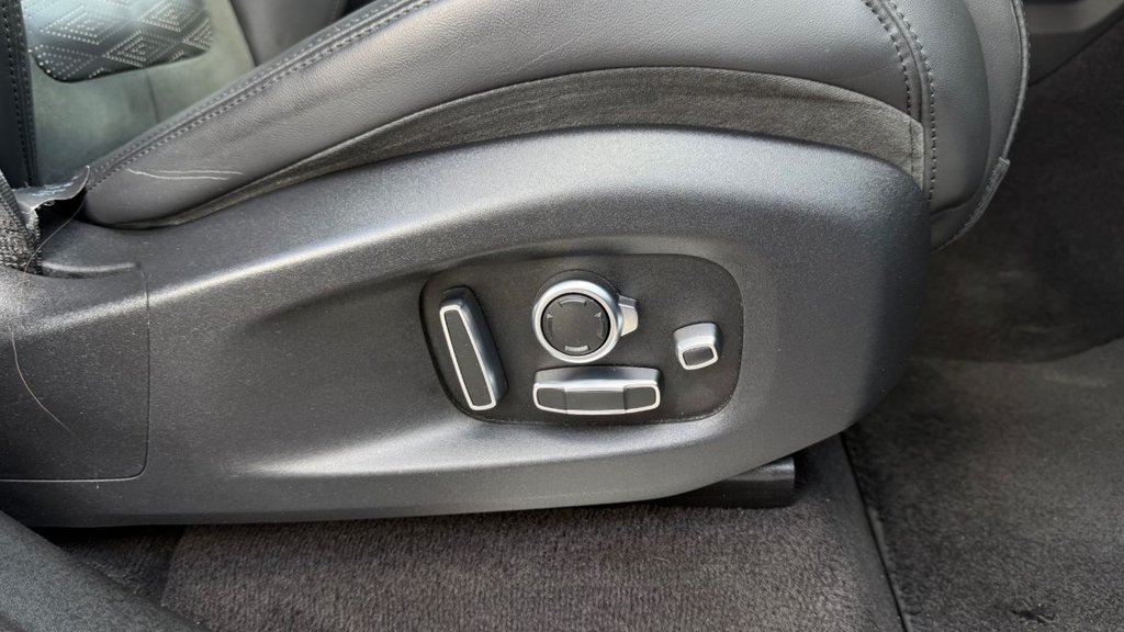 Used Land Rover Range Rover Sport 2021 for sale - 75716363: Photo 32