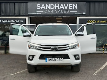 Used Toyota Hilux 2018 for sale - 79358786: Photo
