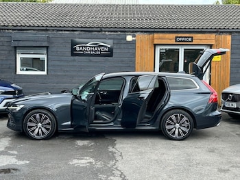 Used Volvo V60 2018 for sale - 78737940: Photo