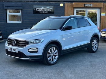 Used Volkswagen T-Roc 2018 for sale - 75170984: Photo