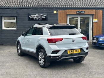 Used Volkswagen T-Roc 2018 for sale - 75170984: Photo