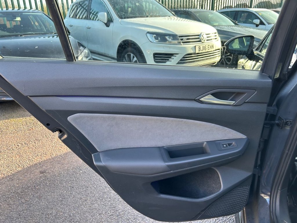 Used Volkswagen Golf 2021 for sale - 77355751: Photo 17