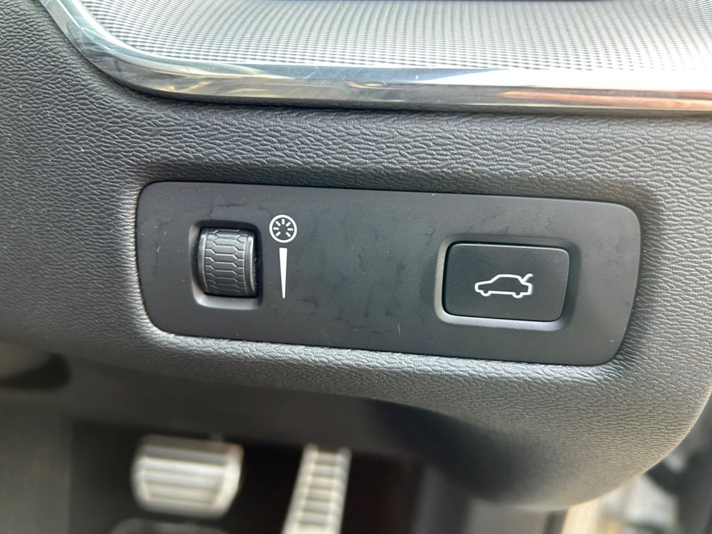 Used Volvo XC60 2018 for sale - 77672752: Photo 26