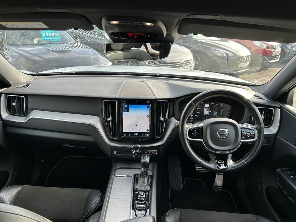 Used Volvo XC60 2018 for sale - 77672752: Photo 3