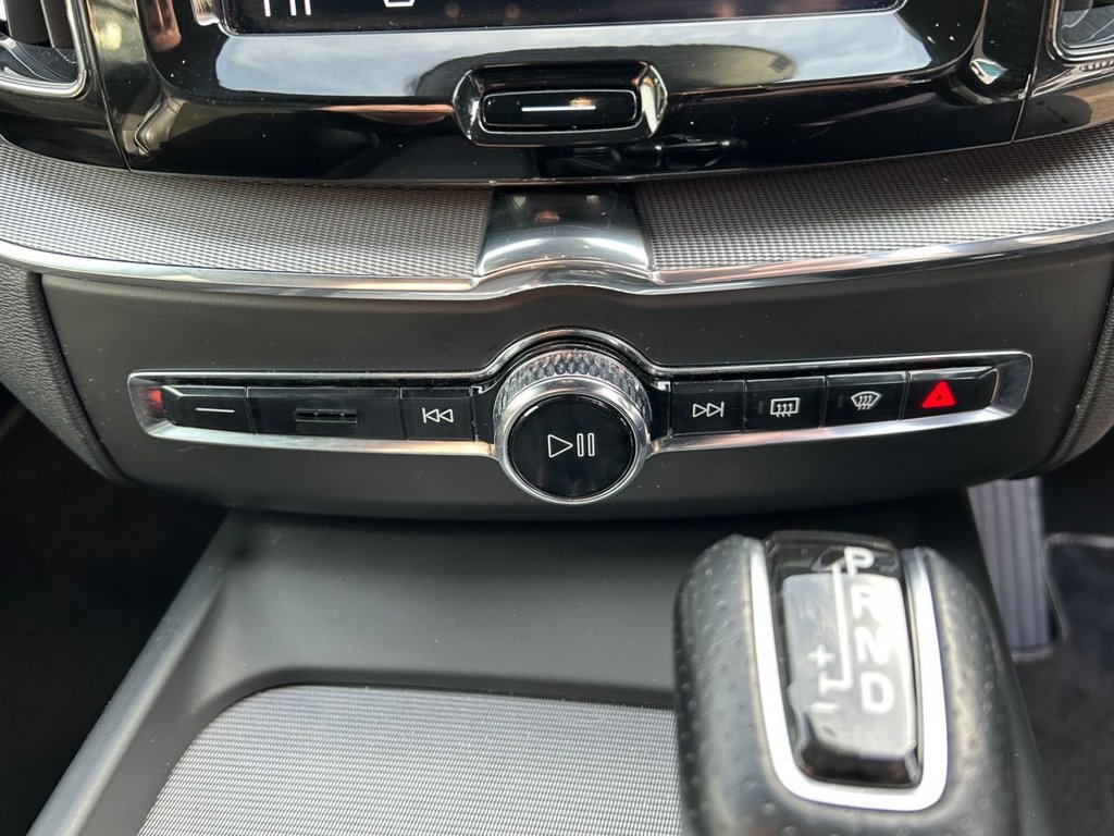 Used Volvo XC60 2018 for sale - 77672752: Photo 35