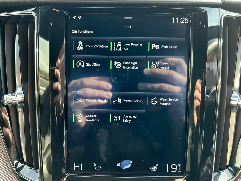 Used Volvo XC60 2018 for sale - 77672752: Photo 43