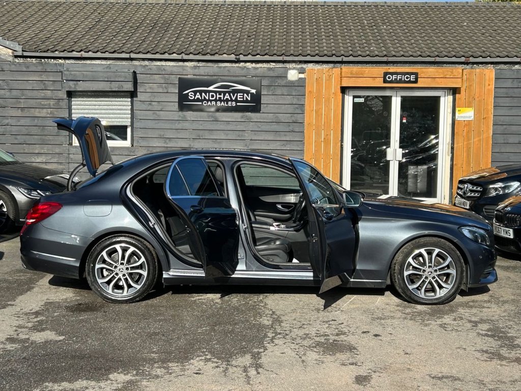 Used Mercedes-Benz C Class 2014 for sale - 77583252: Photo 11