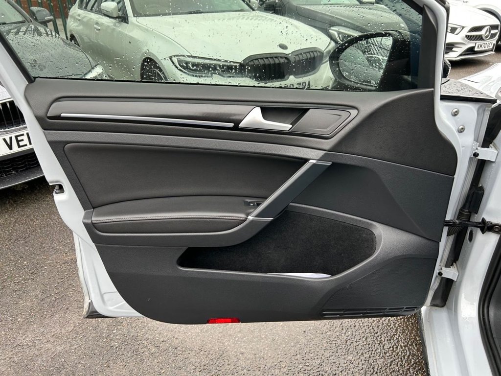 Used Volkswagen Golf 2019 for sale - 76841678: Photo 11