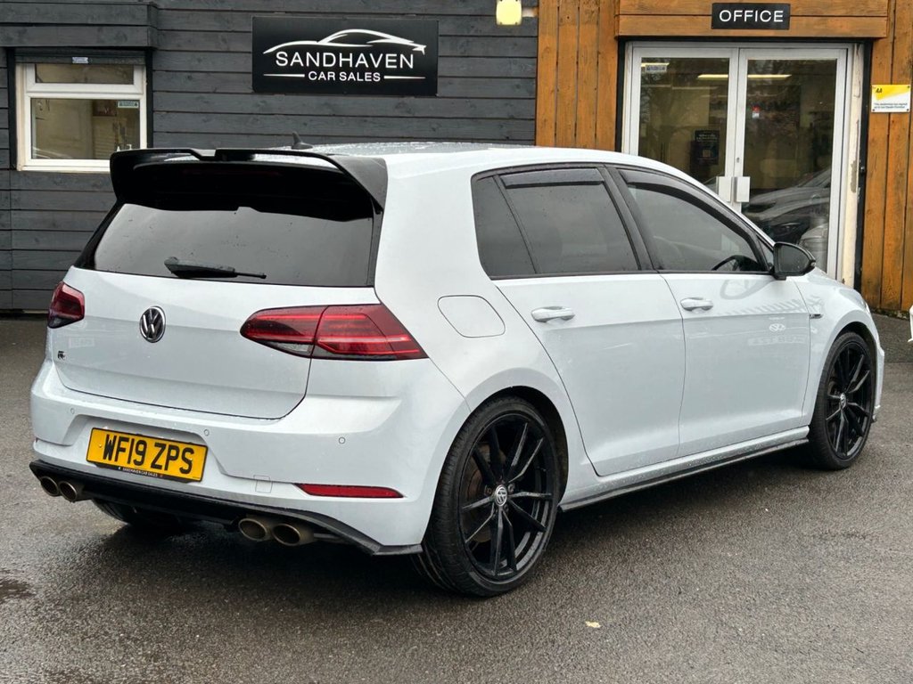 Used Volkswagen Golf 2019 for sale - 76841678: Photo 2