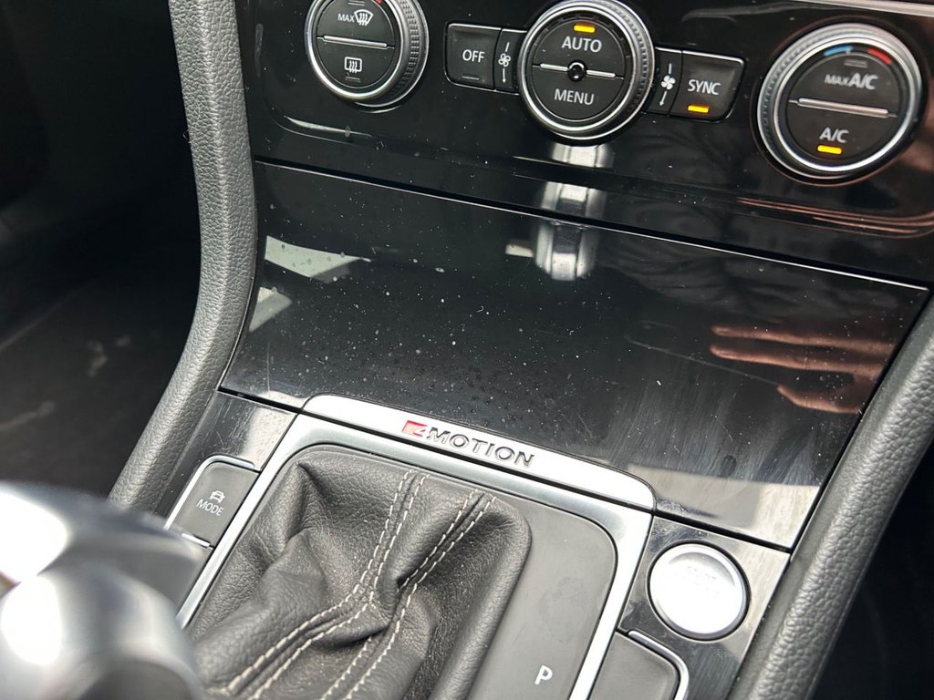 Used Volkswagen Golf 2019 for sale - 76841678: Photo 38