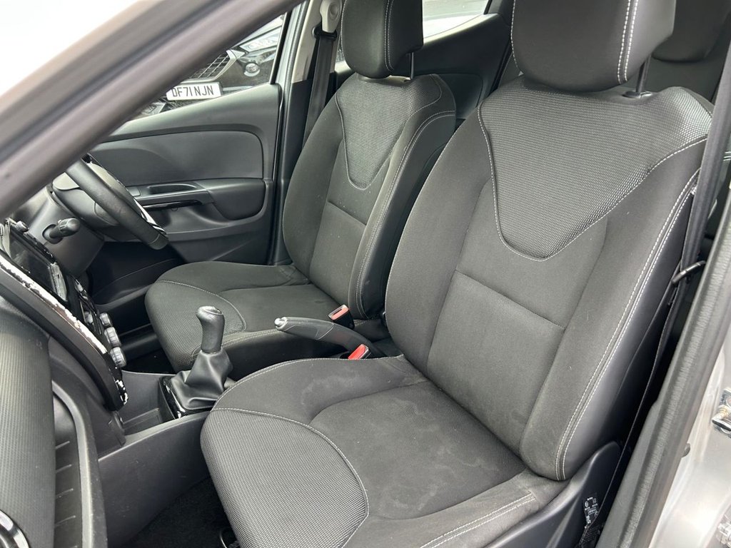 Used Renault Clio 2015 for sale - 77952329: Photo 16