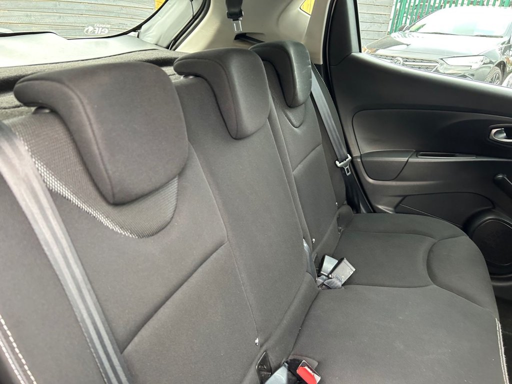 Used Renault Clio 2015 for sale - 77952329: Photo 21