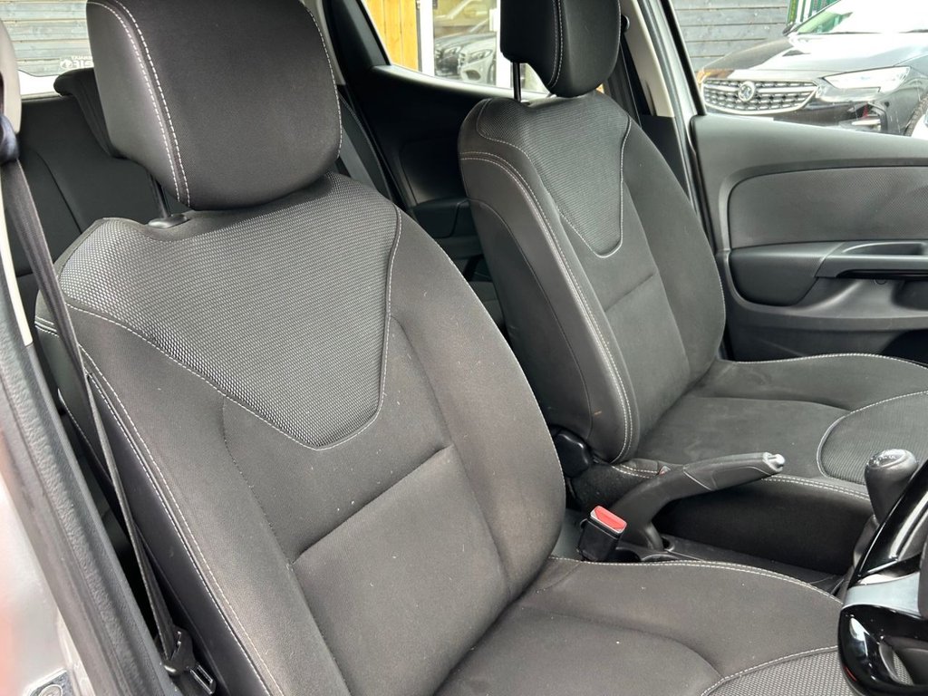 Used Renault Clio 2015 for sale - 77952329: Photo 26