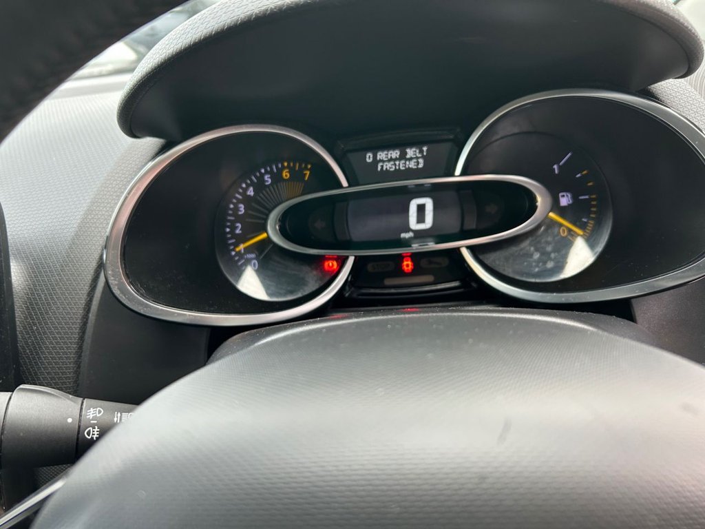 Used Renault Clio 2015 for sale - 77952329: Photo 28