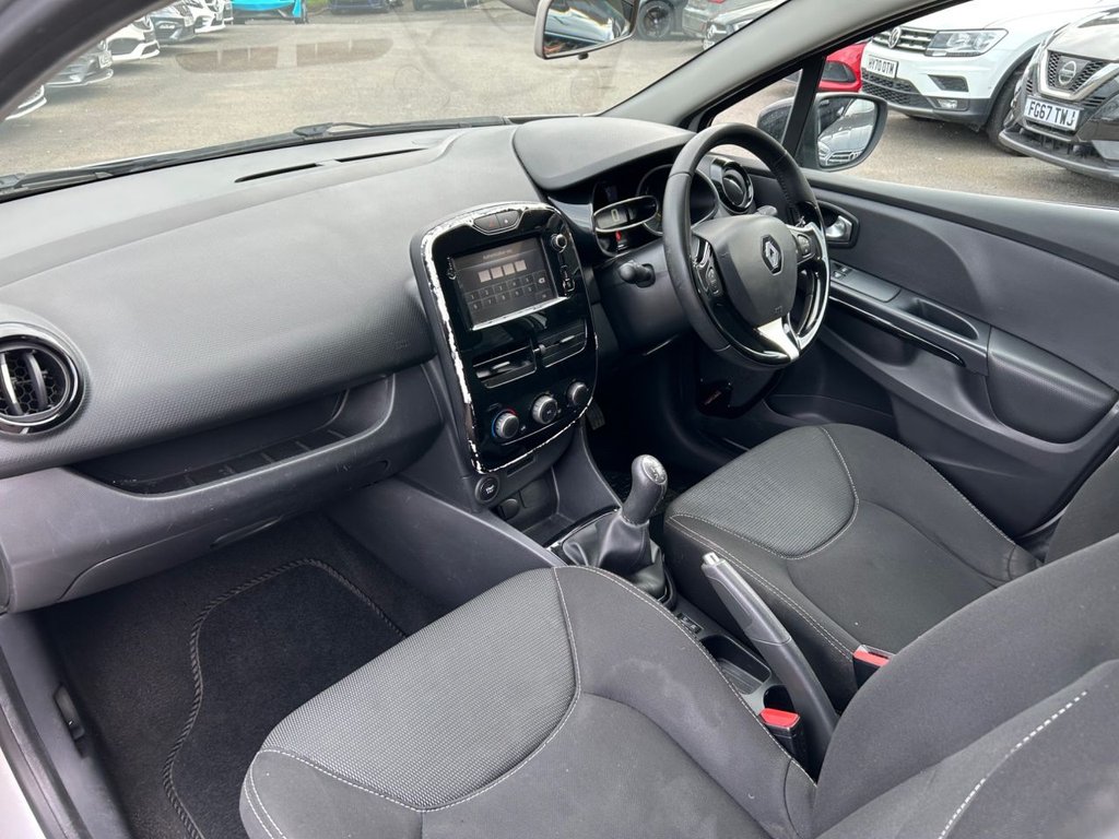 Used Renault Clio 2015 for sale - 77952329: Photo 3
