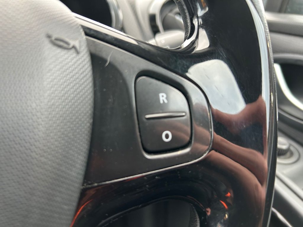 Used Renault Clio 2015 for sale - 77952329: Photo 31