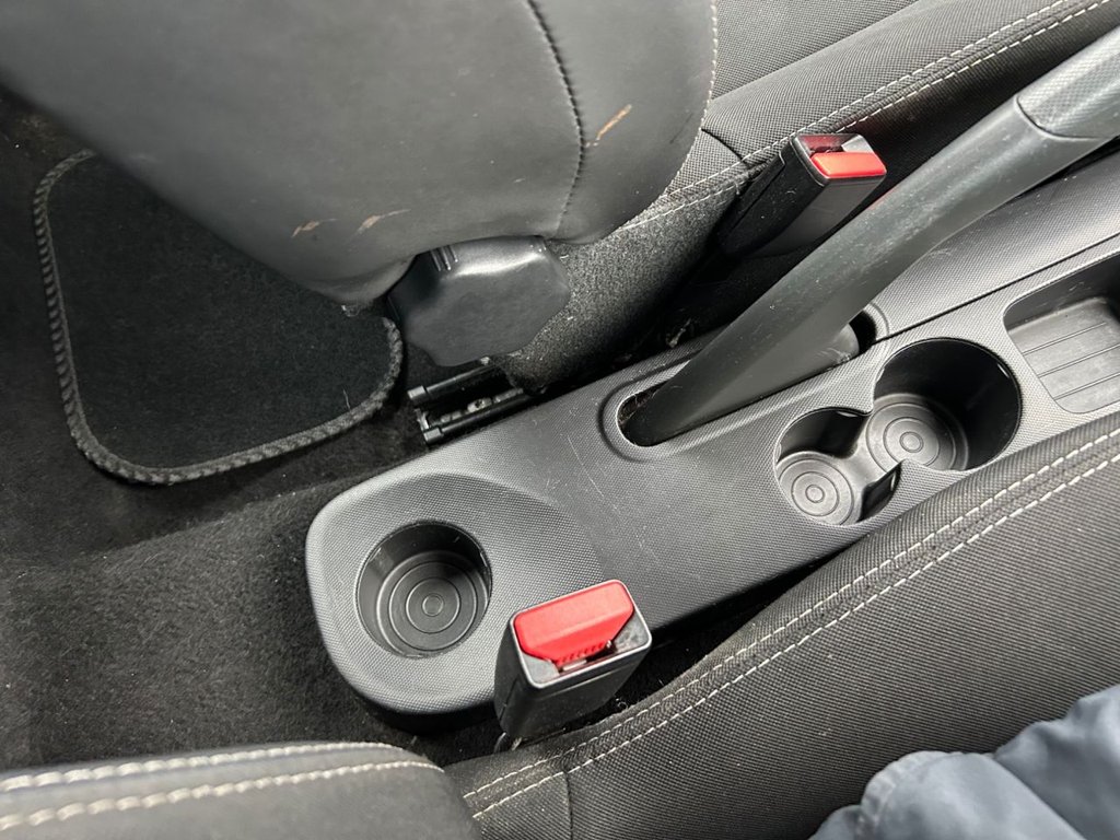 Used Renault Clio 2015 for sale - 77952329: Photo 36