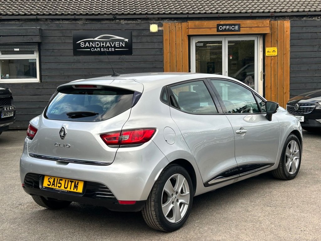 Used Renault Clio 2015 for sale - 77952329: Photo 4