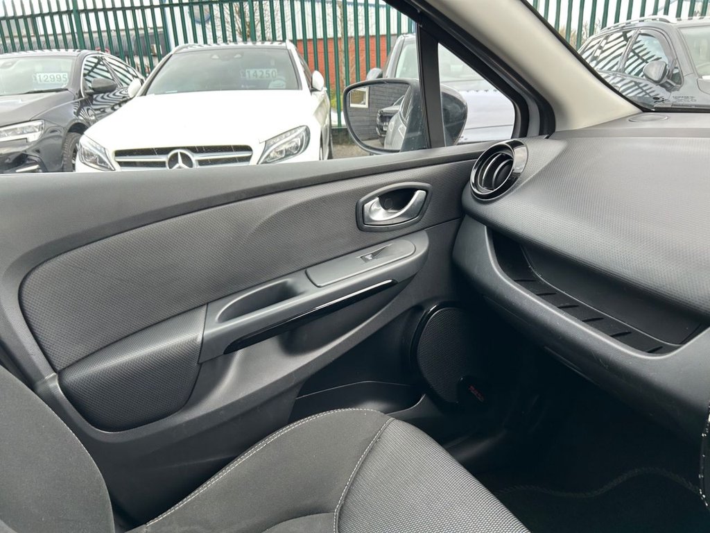 Used Renault Clio 2015 for sale - 77952329: Photo 41