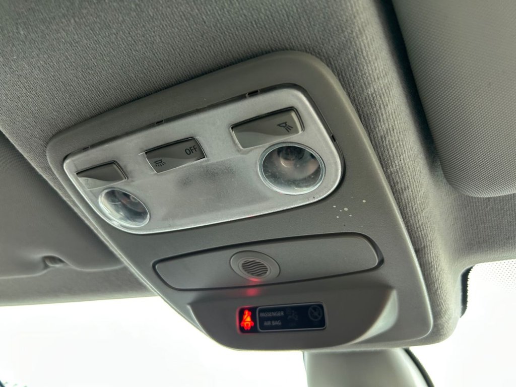 Used Renault Clio 2015 for sale - 77952329: Photo 42