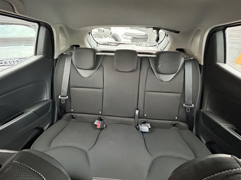 Used Renault Clio 2015 for sale - 77952329: Photo 43