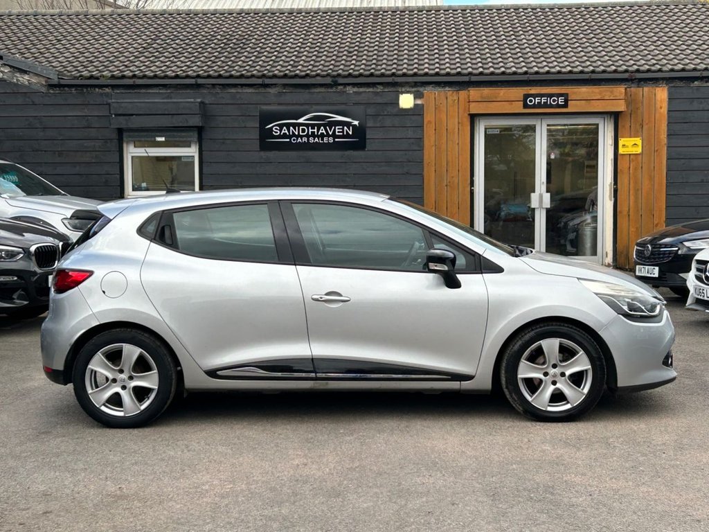 Used Renault Clio 2015 for sale - 77952329: Photo 6