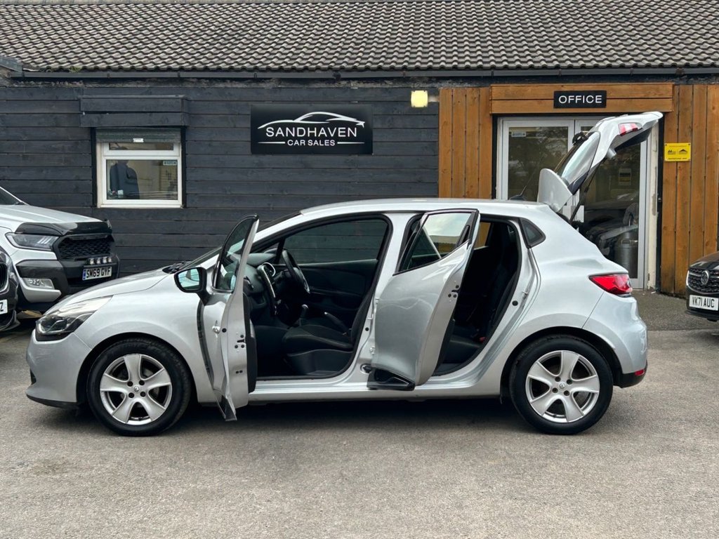 Used Renault Clio 2015 for sale - 77952329: Photo 9