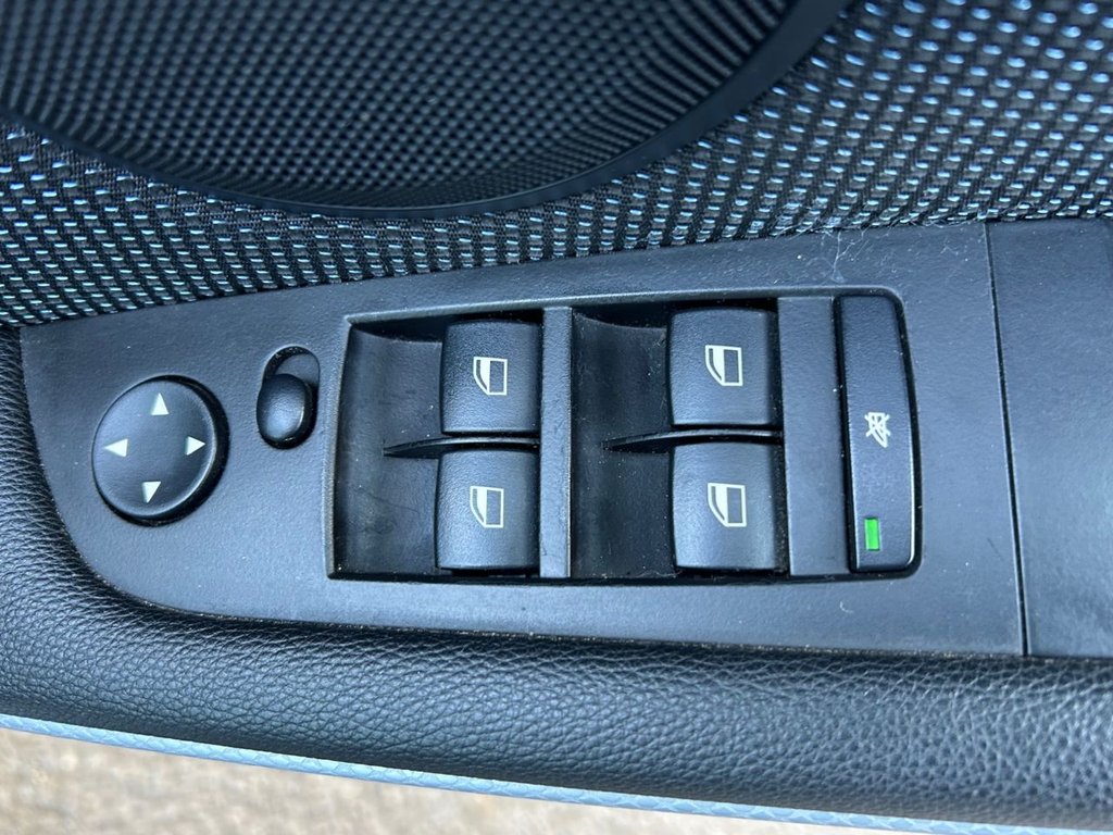 Used BMW 3 Series 2010 for sale - 78068427: Photo 17