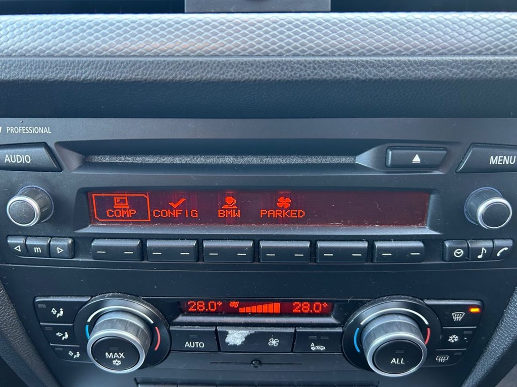 Used BMW 3 Series 2010 for sale - 78068427: Photo 27