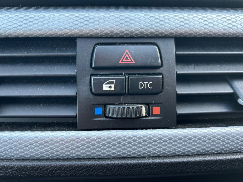 Used BMW 3 Series 2010 for sale - 78068427: Photo 28