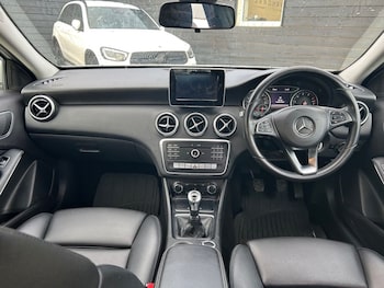 Used Mercedes-Benz A-Class 2018 for sale - 76962673: Photo
