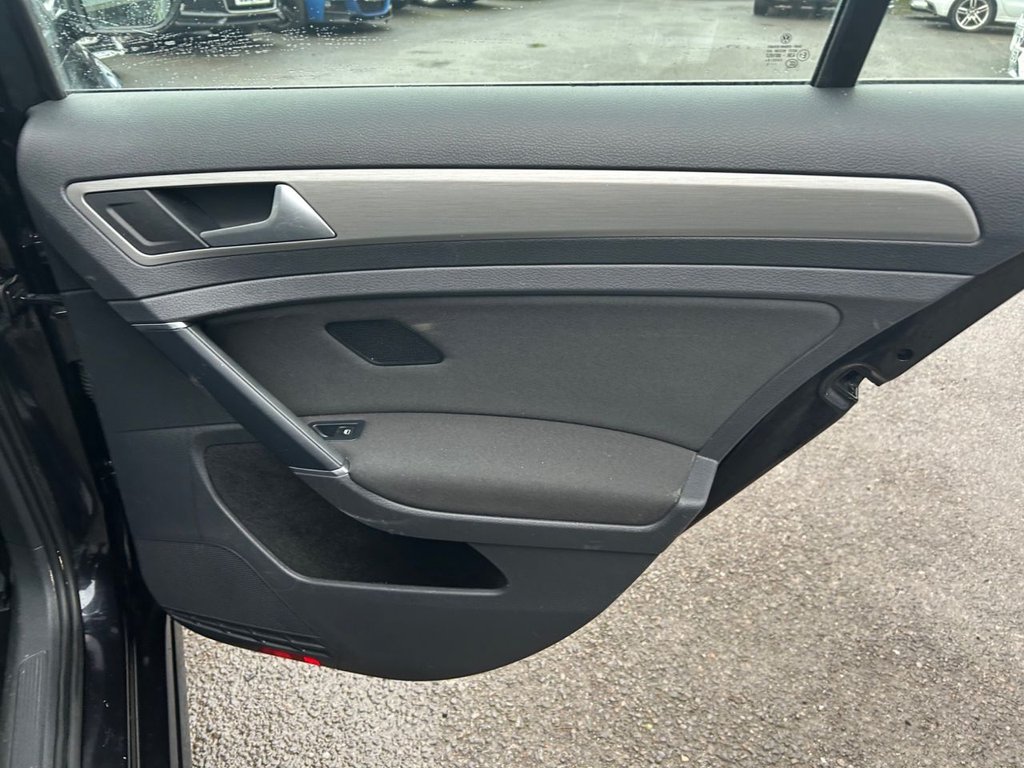 Used Volkswagen Golf 2015 for sale - 77719605: Photo 22