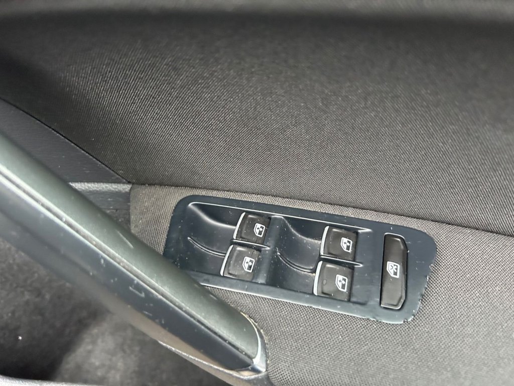 Used Volkswagen Golf 2015 for sale - 77719605: Photo 28