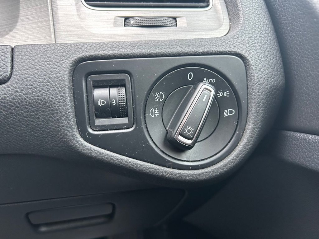 Used Volkswagen Golf 2015 for sale - 77719605: Photo 36