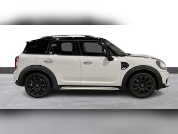 Used MINI Countryman 2018 for sale - 76582909: Photo