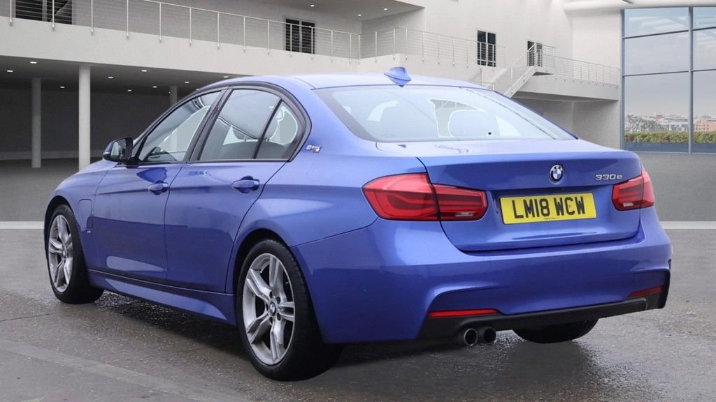 Used BMW 3 Series 2018 for sale - 76605114: Photo 2