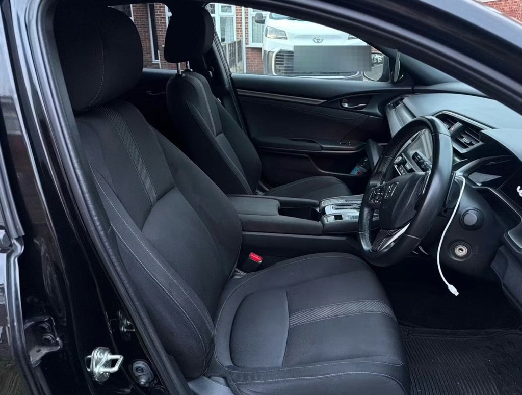 Used Honda Civic 2019 for sale - 77384035: Photo 4