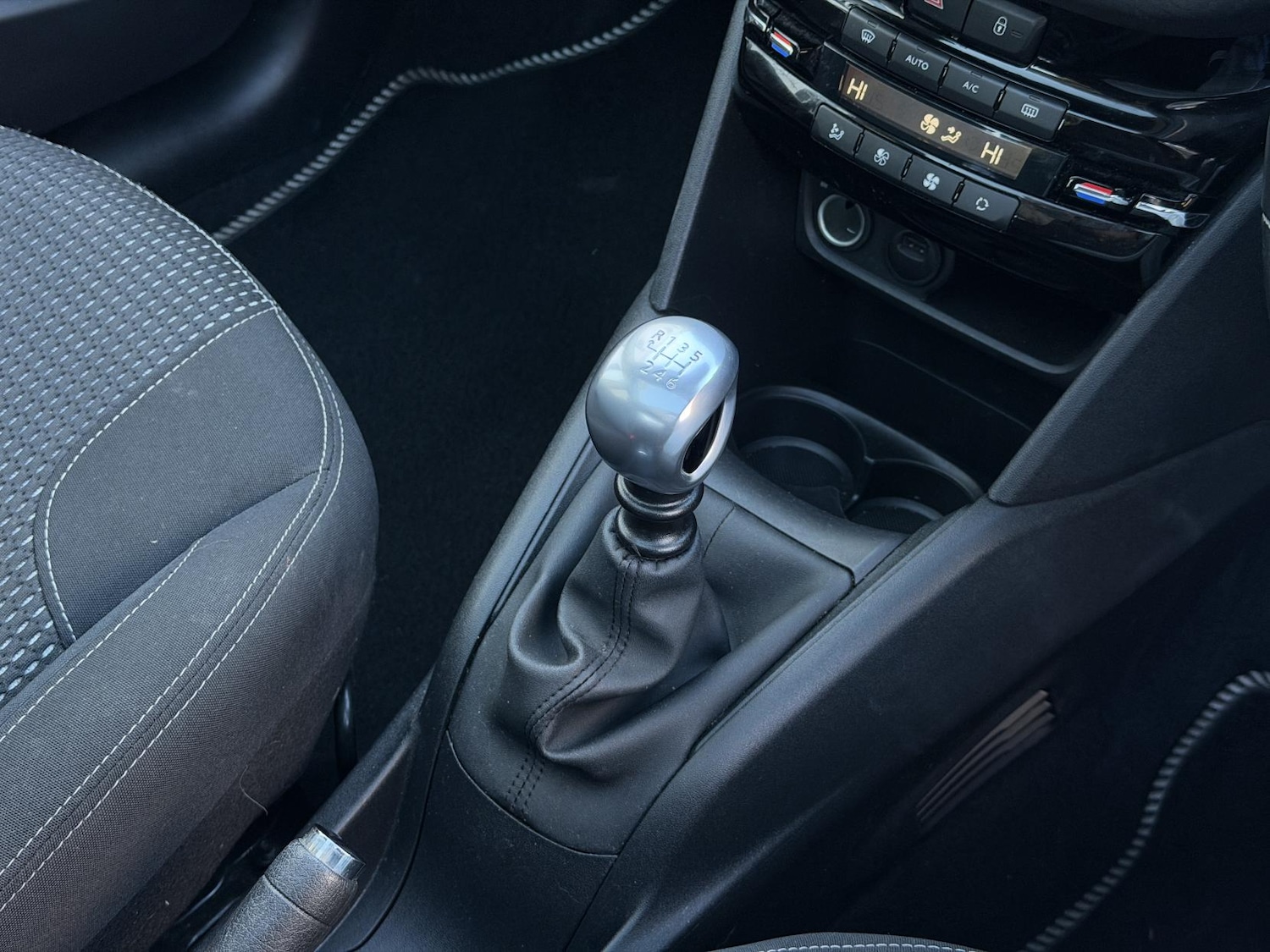 Used Peugeot 208 2019 for sale - 77057043: Photo 10