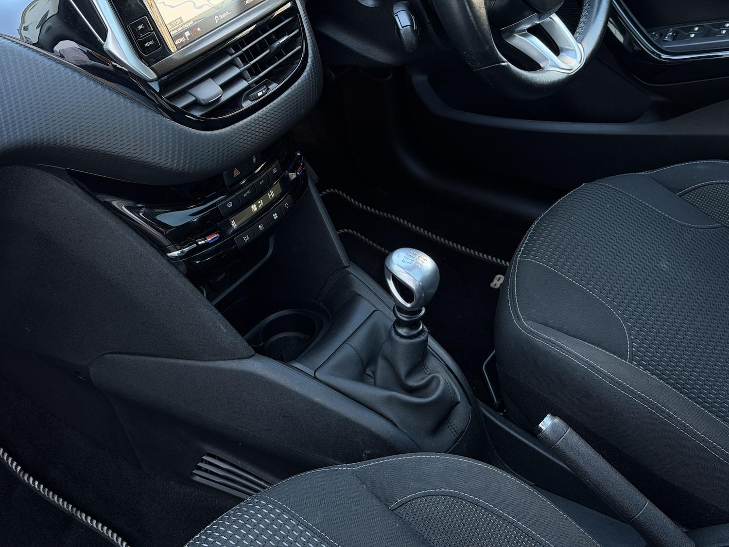 Used Peugeot 208 2019 for sale - 77057043: Photo 60