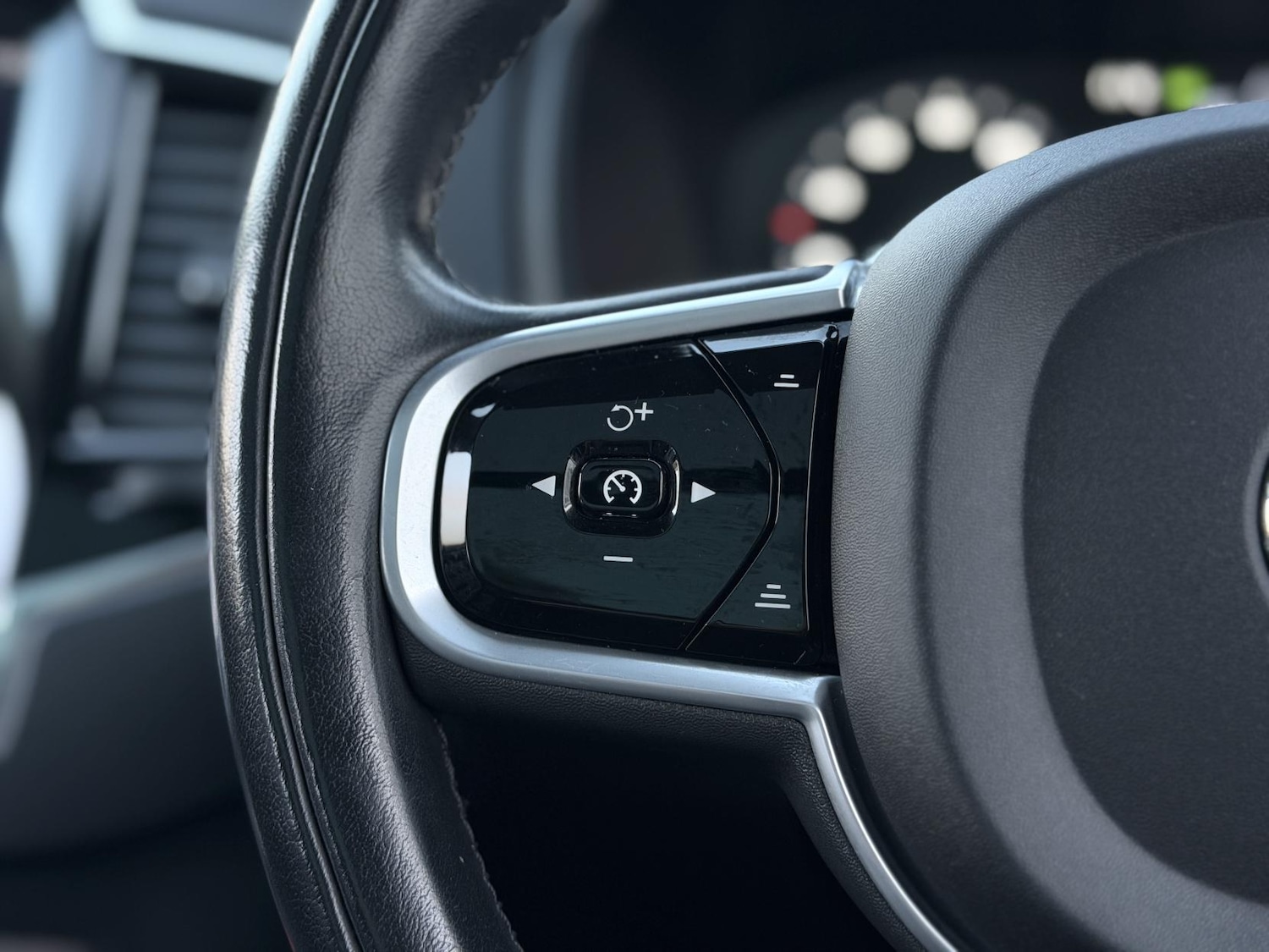 Used Volvo XC90 2021 for sale - 77977376: Photo 55