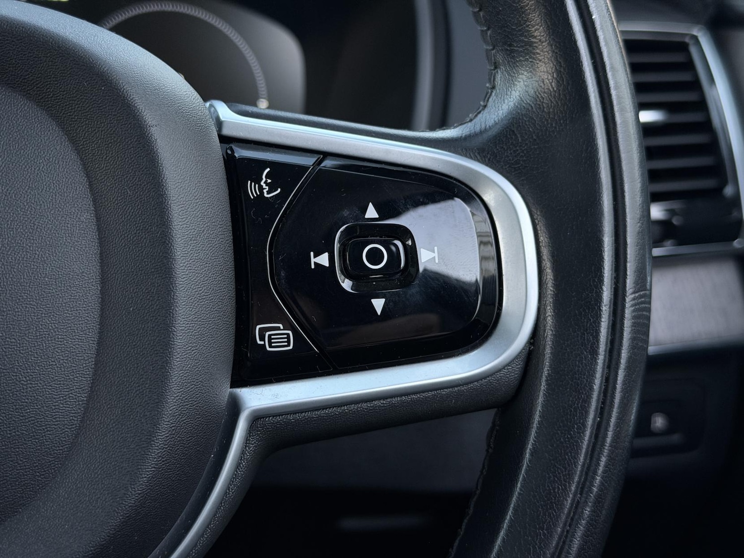 Used Volvo XC90 2021 for sale - 77977376: Photo 56