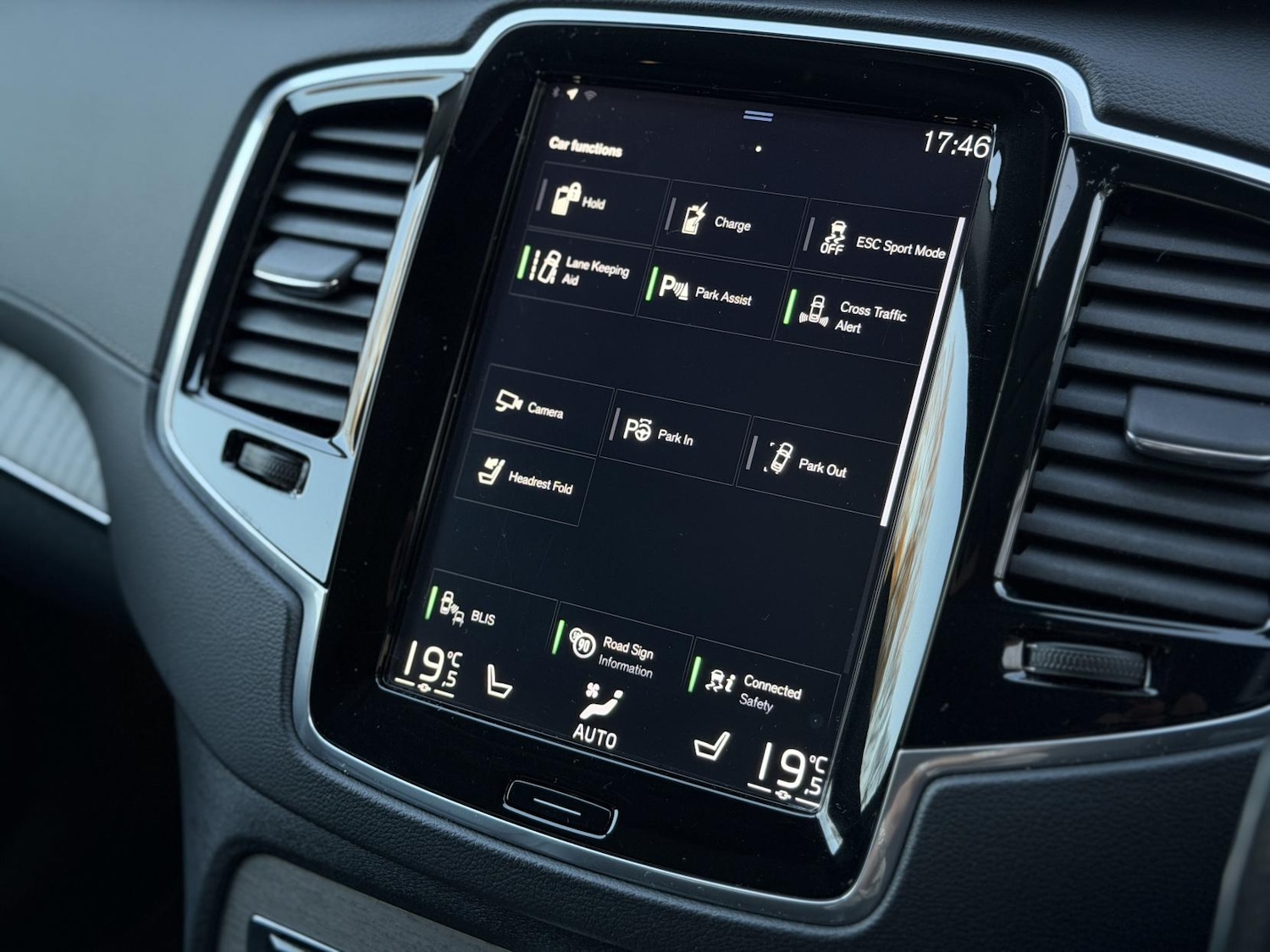 Used Volvo XC90 2021 for sale - 77977376: Photo 64