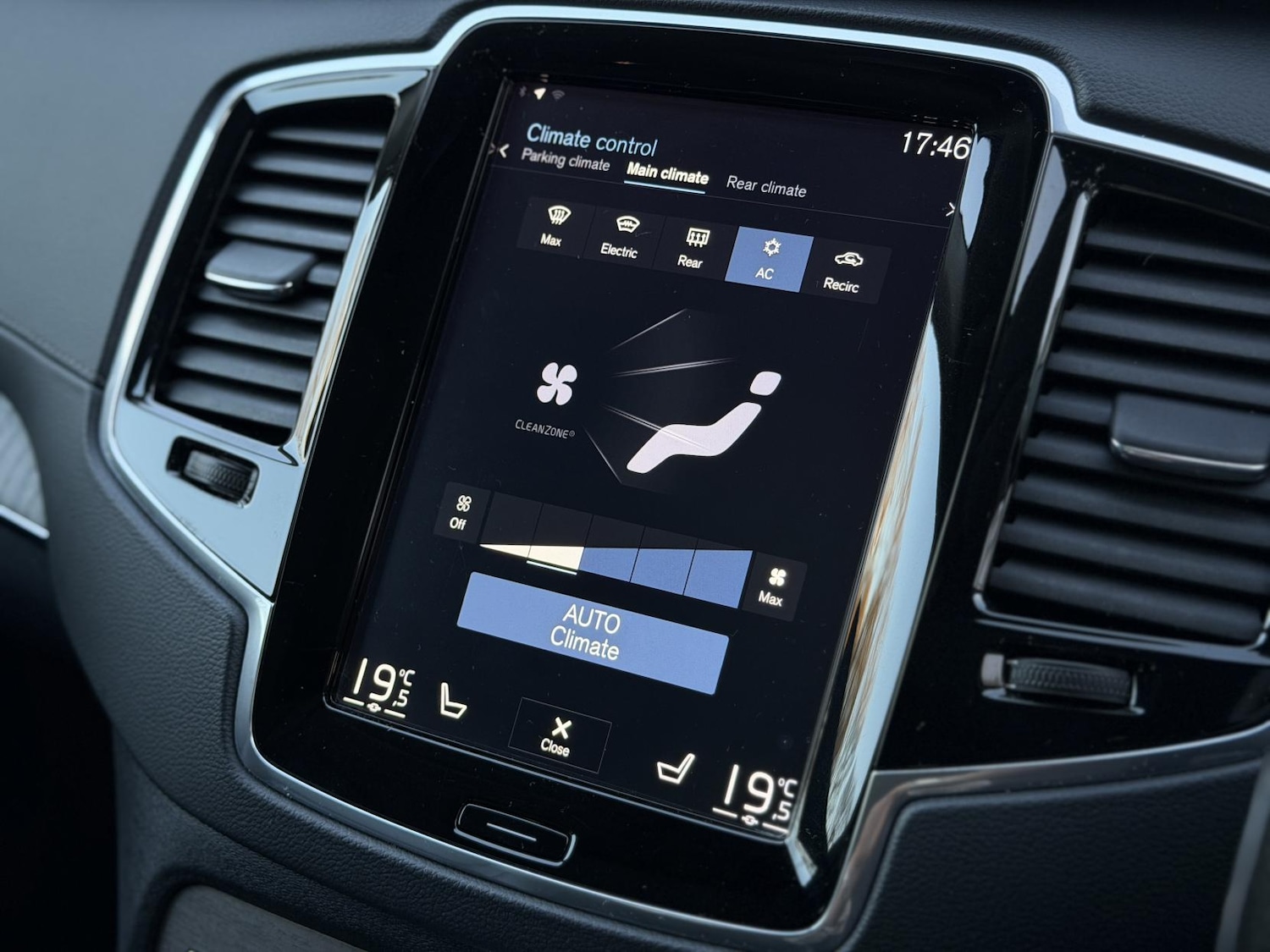 Used Volvo XC90 2021 for sale - 77977376: Photo 67