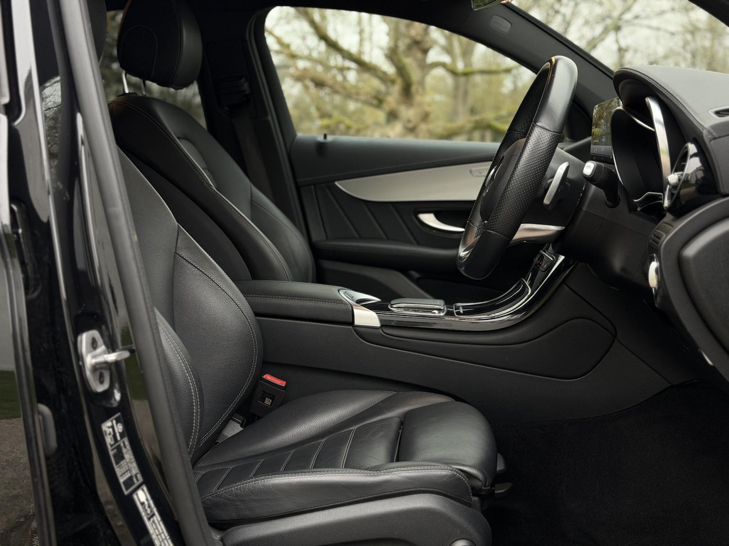 Used Mercedes-Benz GLC 2023 for sale - 77595819: Photo 47