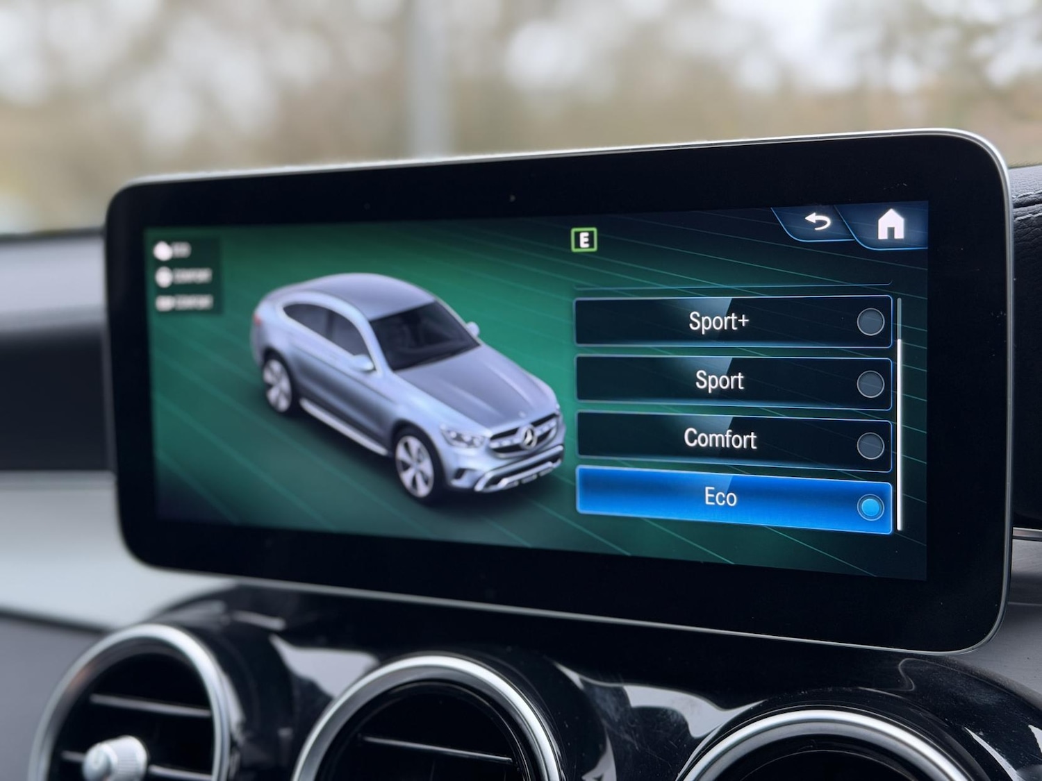 Used Mercedes-Benz GLC 2023 for sale - 77595819: Photo 53