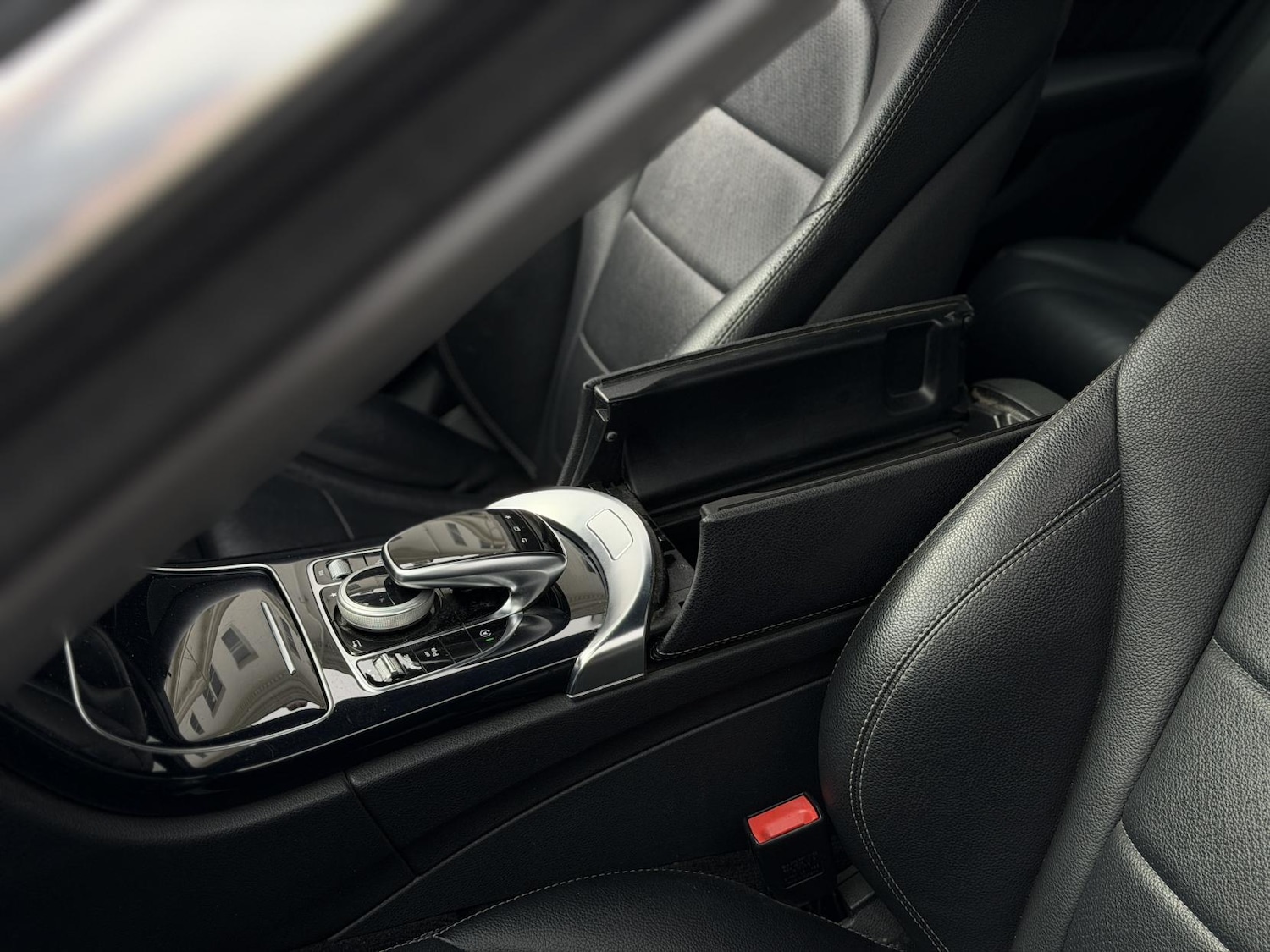 Used Mercedes-Benz C Class 2015 for sale - 78133874: Photo 19