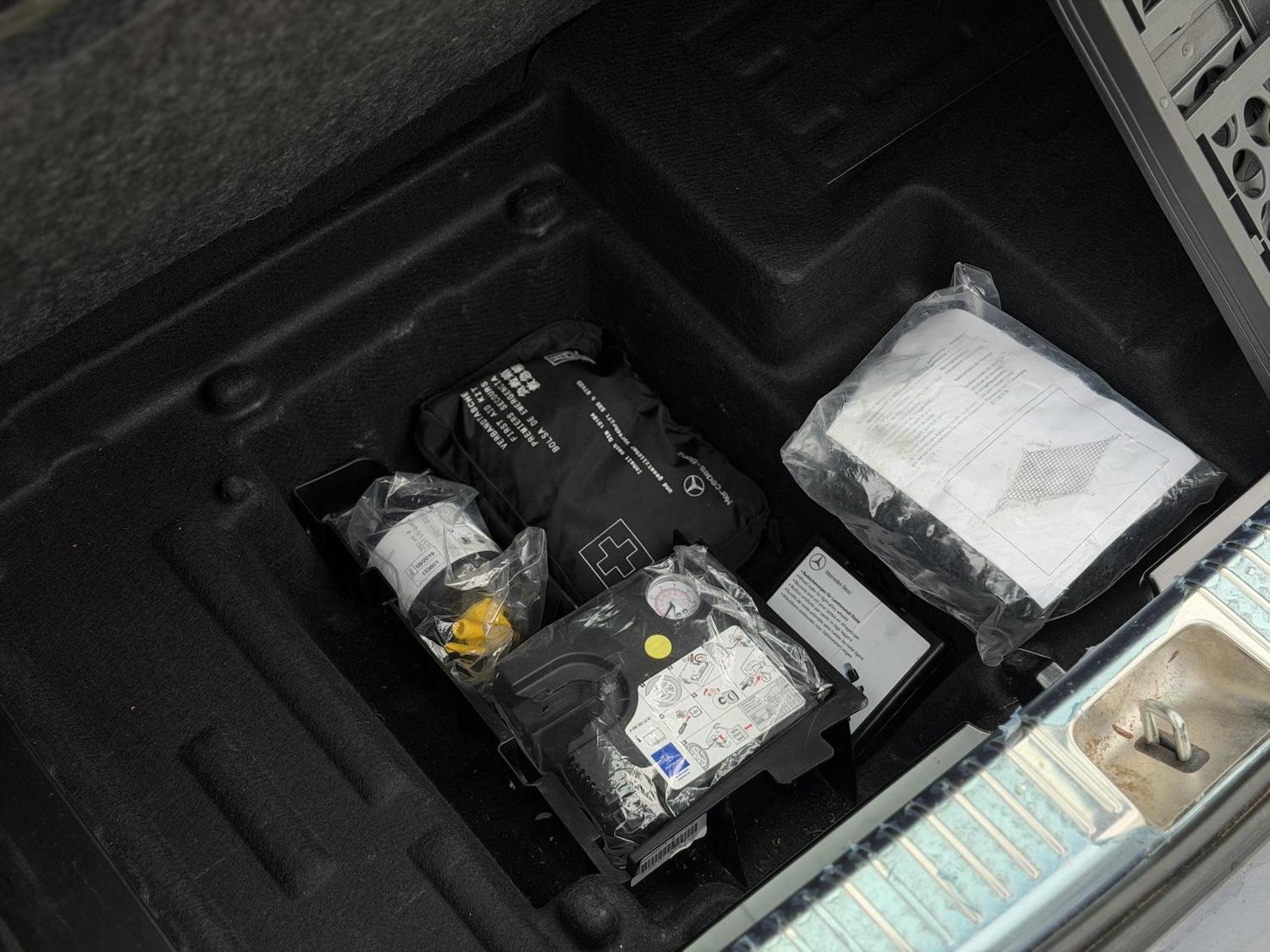 Used Mercedes-Benz C Class 2015 for sale - 78133874: Photo 24