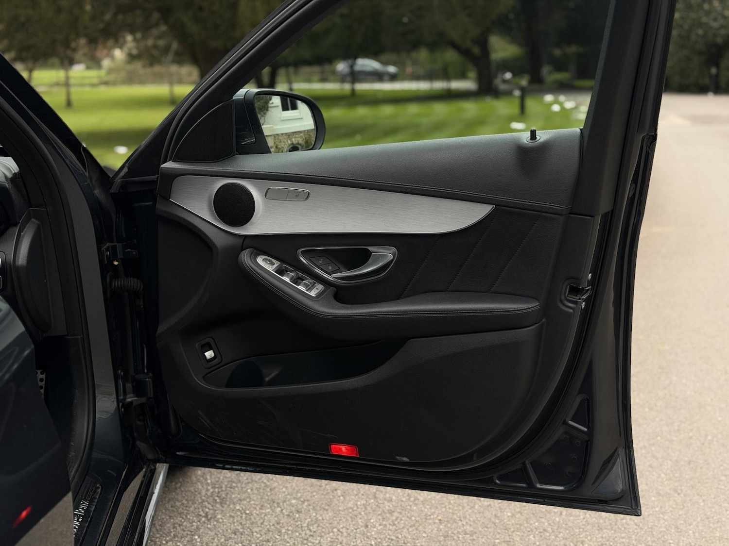 Used Mercedes-Benz C Class 2015 for sale - 78133874: Photo 45